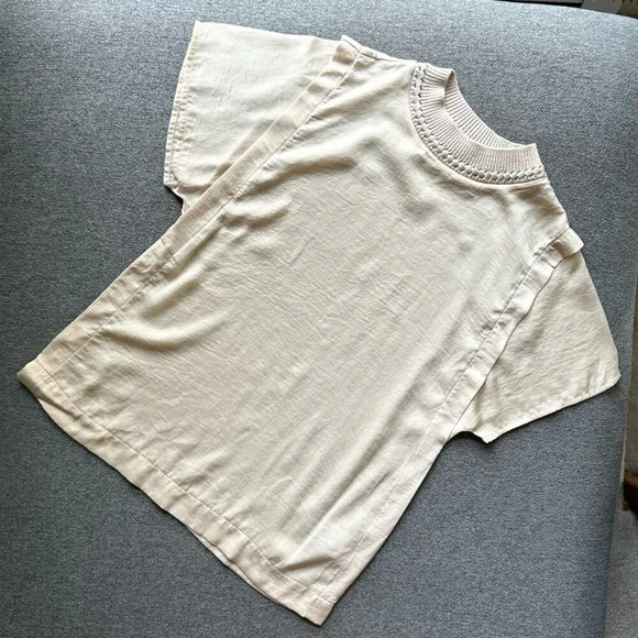 Sam Edelman Cream Flutter Sleeve Blouse Top Small - Picture 3 of 7